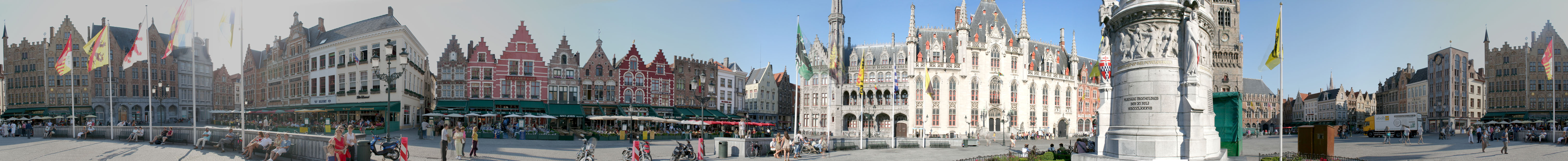  Bruges - La Grand Place